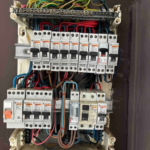 Tableau vétuste avant