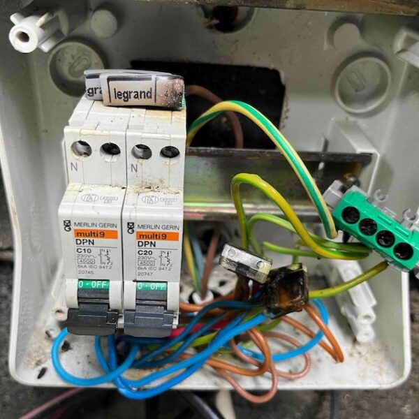 surchauffe Tableau composant fondus