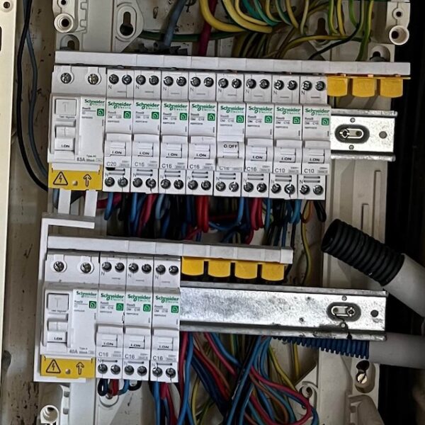mise en conformité tableau électrique et ajout de circuits pour nouvelle cuisine